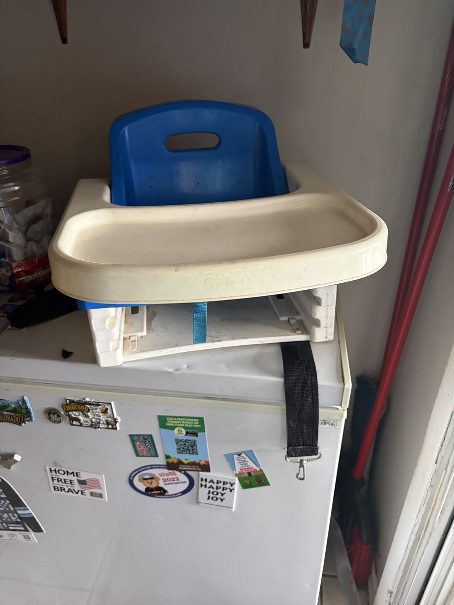 Safety 1st Plastic Booster Seat with Feeding Tray - Blue and White