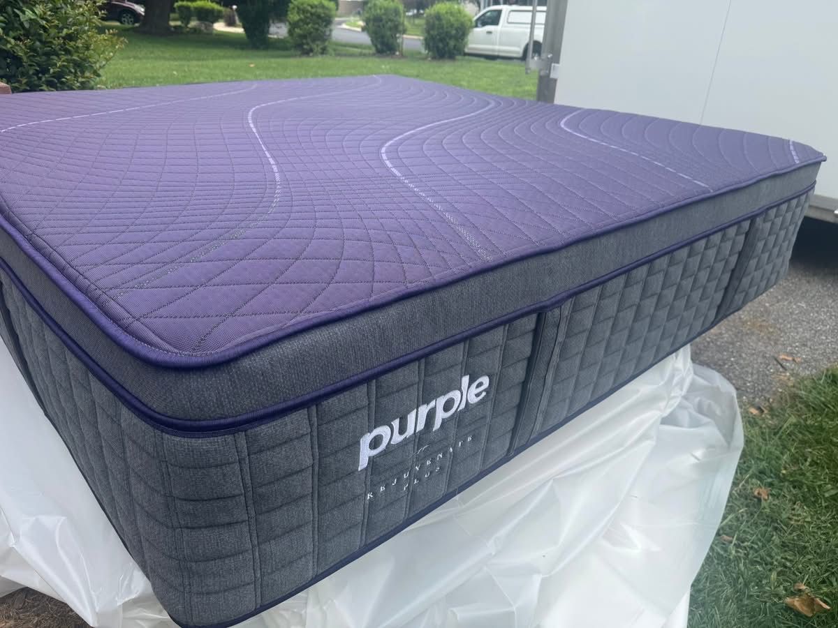 Purple Rejuvenate Plus 2.0 King Mattress- Like new, Delivery Available