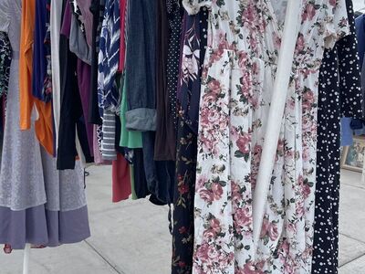 Darling Medium Sized Maternity Clothes!!!