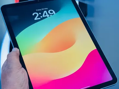 Apple iPad Air 5 (5th Gen) 256GB - Wi-Fi + Cellular Unlocked