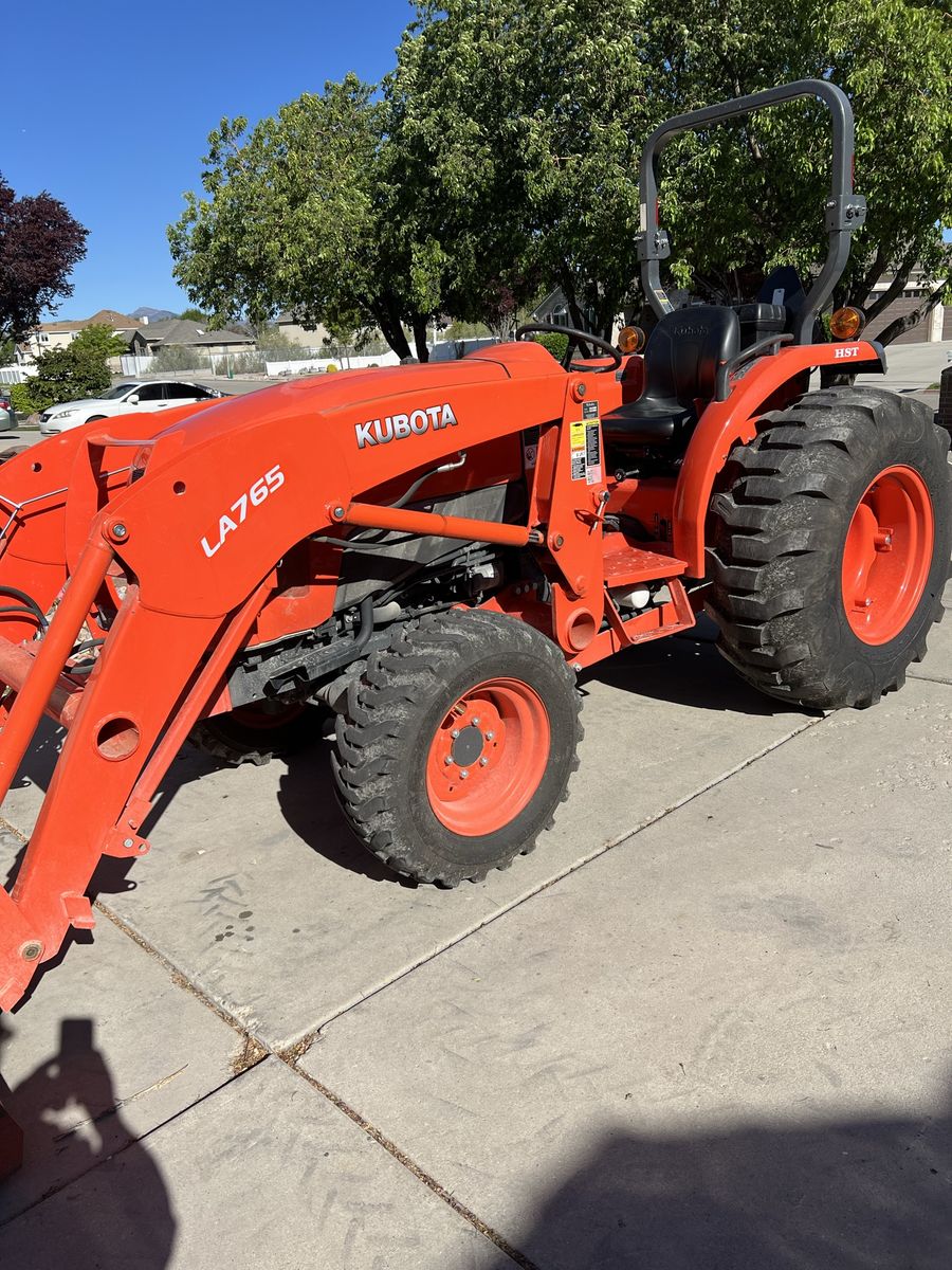 Kubota L4701 hydrostatic 47 hp