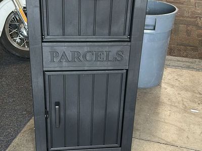 Black Outdoor Parcel Drop Box Weatherproof Package Delivery Box with Secure Storage