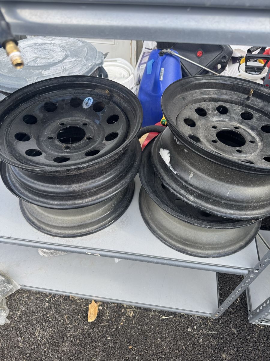 Vesper Black Steel Wheels - Set of 5, New