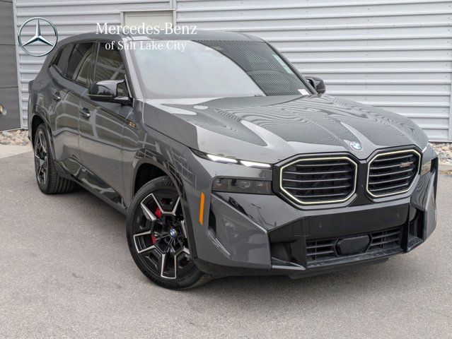 2025 BMW XM Base