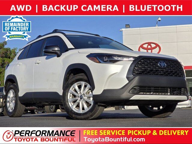 2025 Toyota Corolla Cross LE