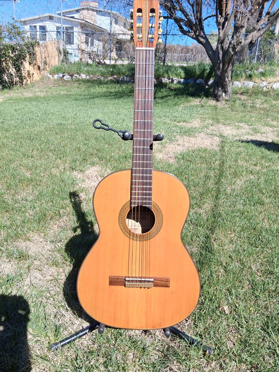 1970 Ventura Bruno Classical Guitar v 1588