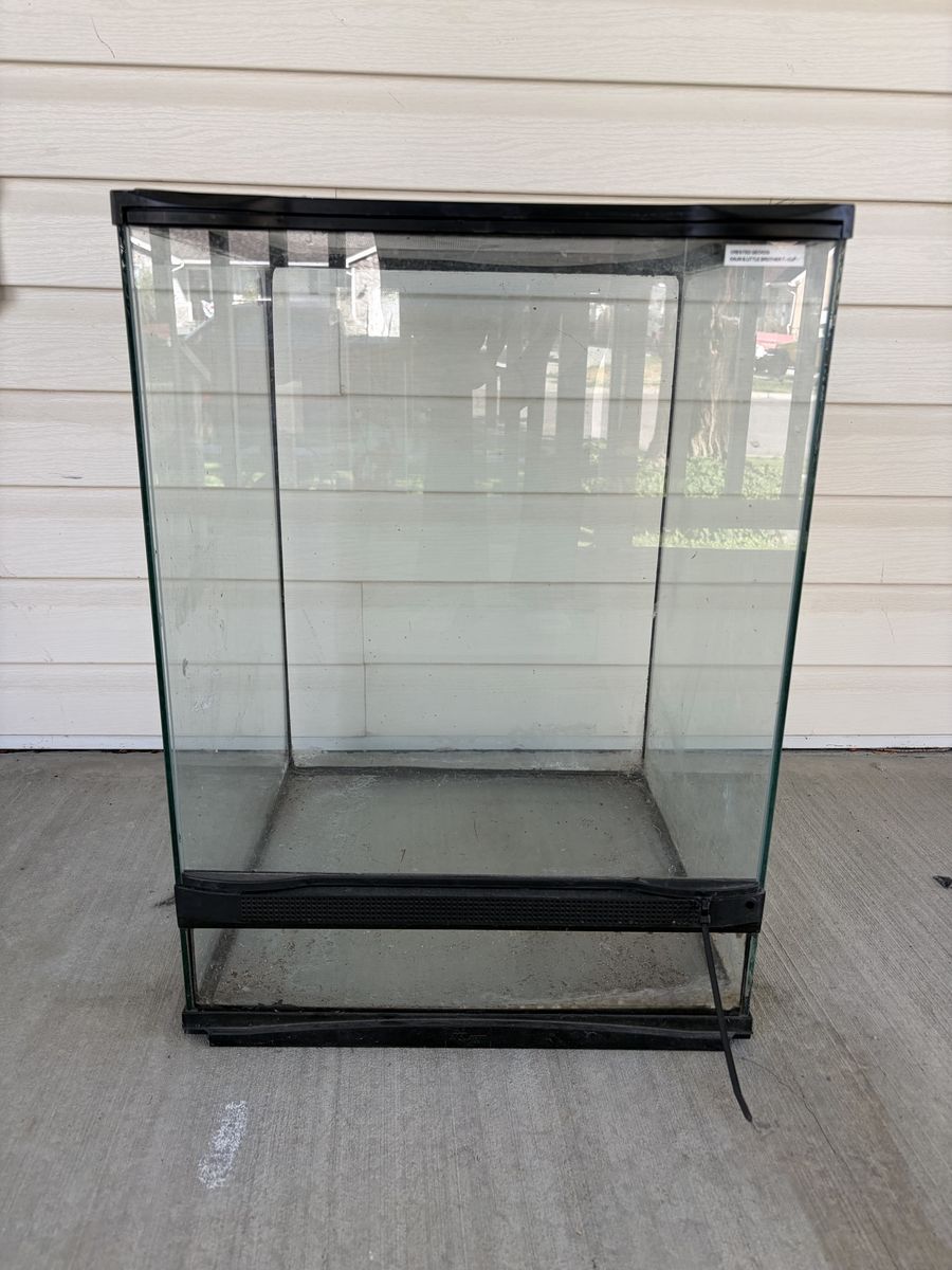 FREE  18”x18”x24” Reptile Enclosure PENDING PICKUP