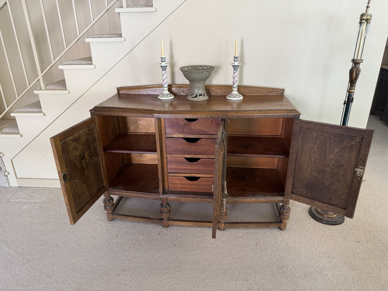 Main image 3