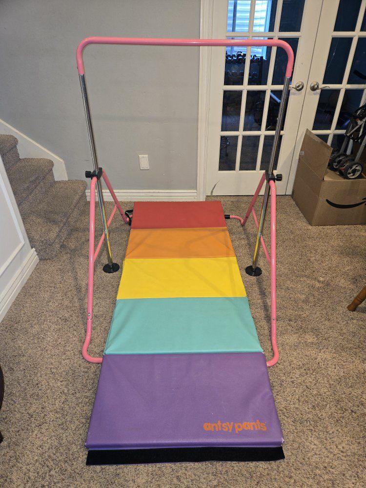 Pink Gymnastics Bar w/ Rainbow Mat - Adjustable Height