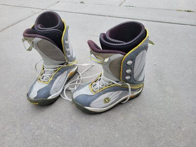snowboard boots mens 10.5