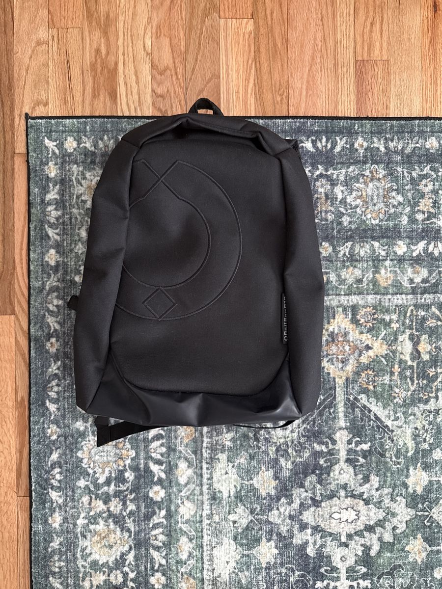 Riut anti-theft backpack
