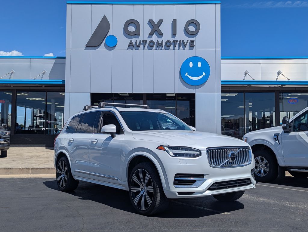 2022 Volvo XC90 Recharge T8 Inscription 6P