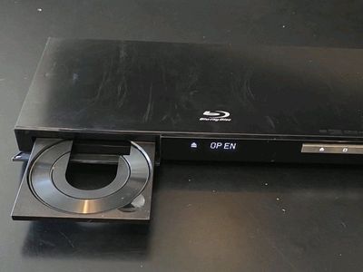 Blu-ray/dvd player lot of 4