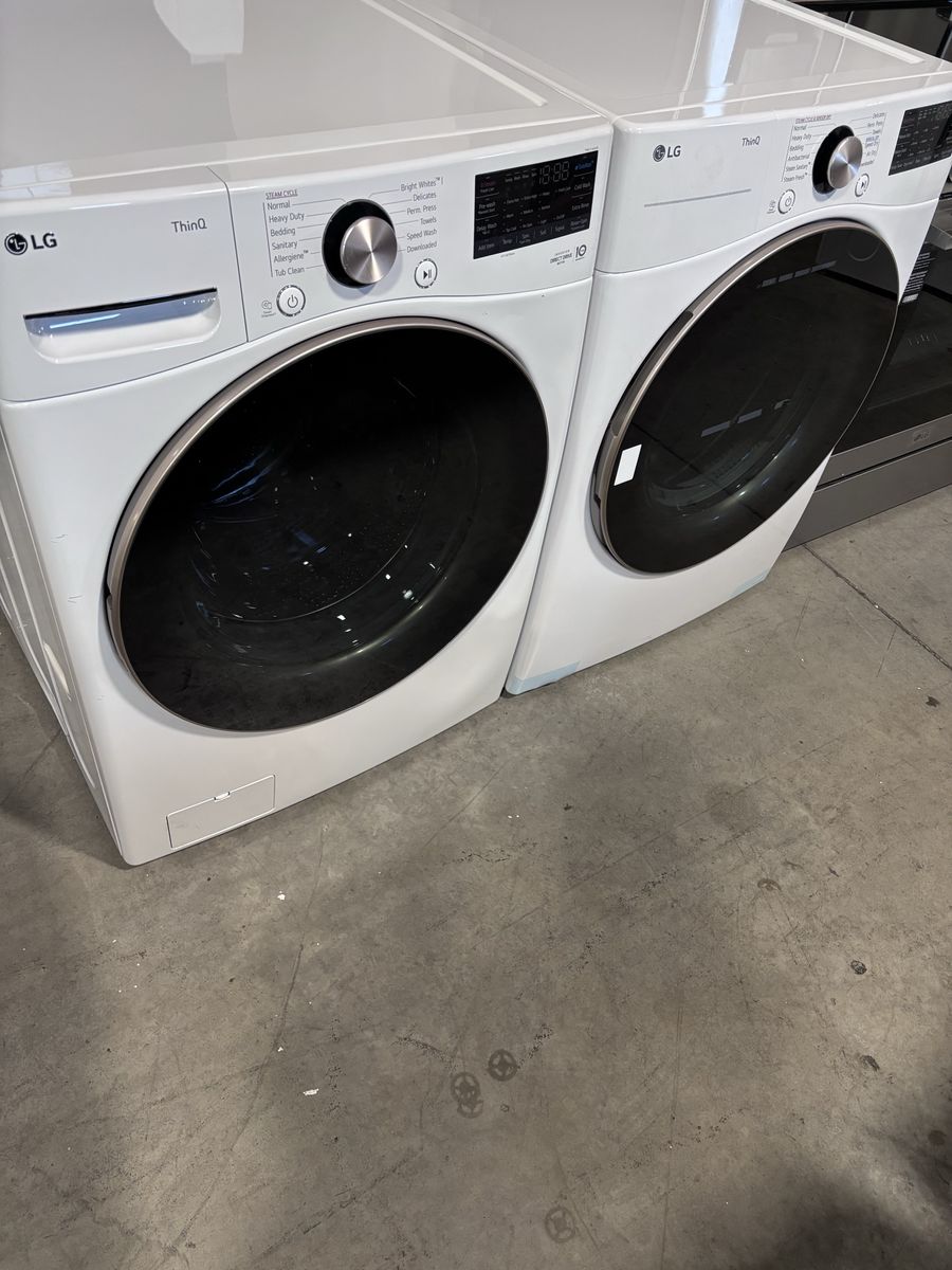 New LG Stackable smart washer electric dryer set