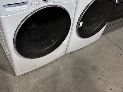 New LG Stackable smart washer electric dryer set