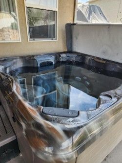 Bullfrog X7 Hot Tub