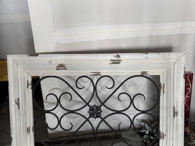Rod iron wall decor