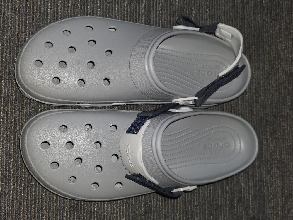 men's crocs