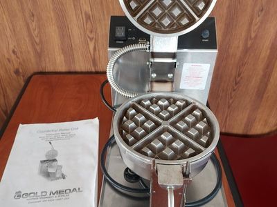 Gold Medal Belgian Waffle Baker – Commercial – Excellent Condition