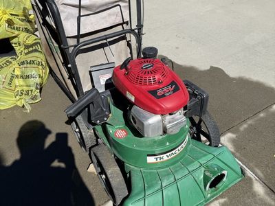 Leaf Vacuum by TK Vacuum Model Billy Goat