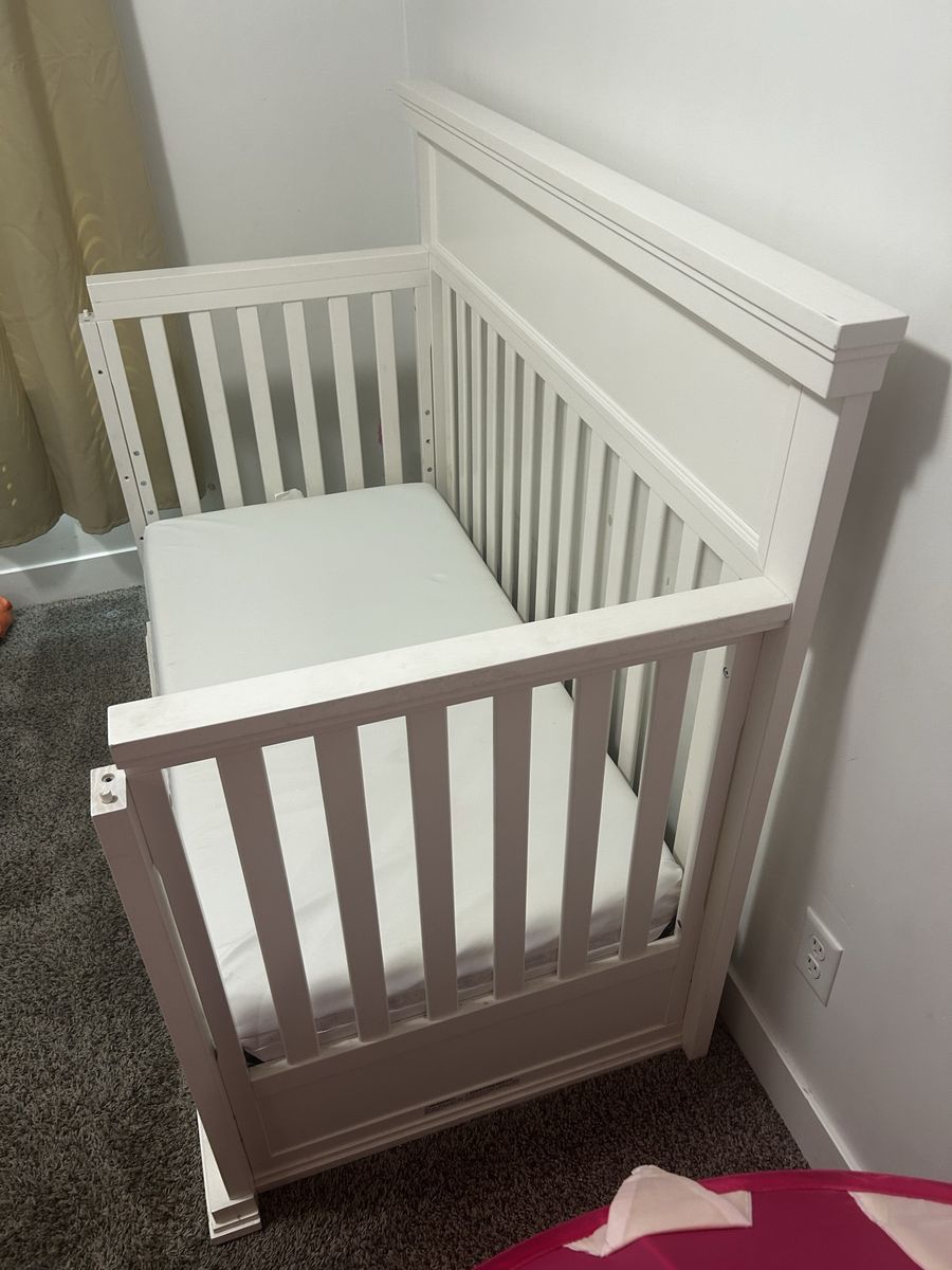 MDB Convertible Crib and Toddler Bed in White with Under Drawer