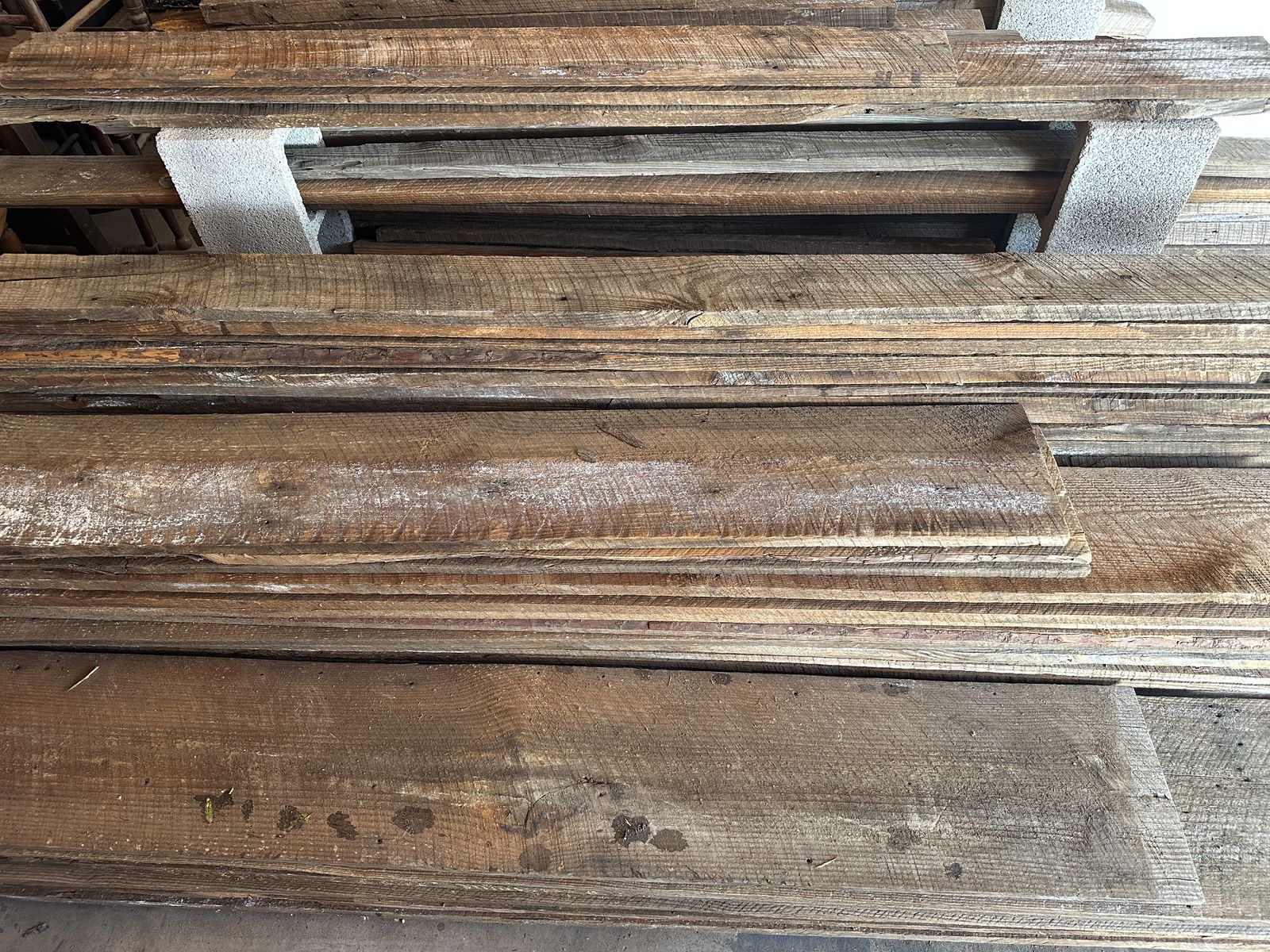 Tobacco Barn - Barn Wood (Veyo) OBO
