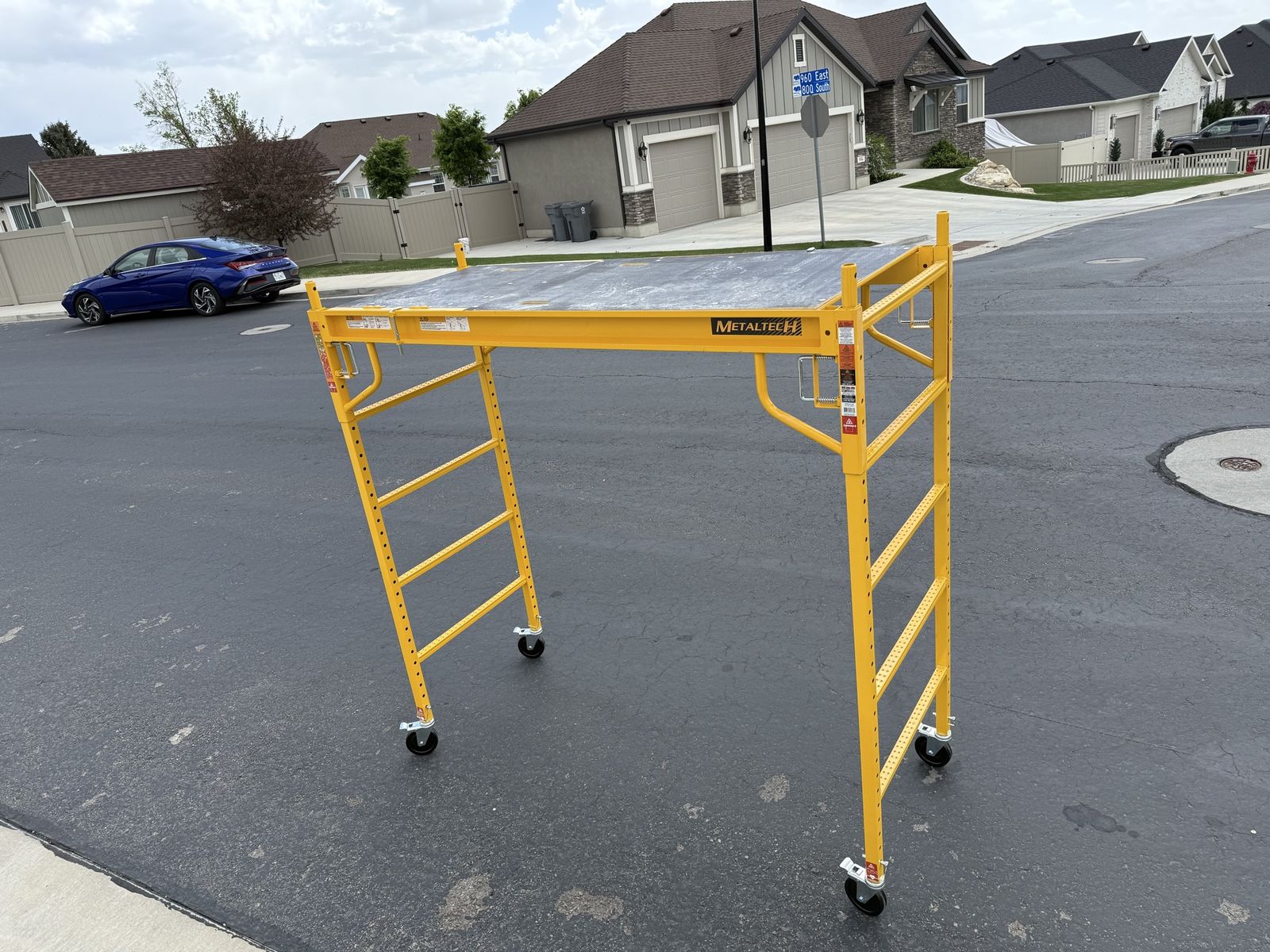 MetalTech Safeclimb 6 ft. Baker Scaffold with Platform and Included Trap Door, 1100 lbs. Load Capacity