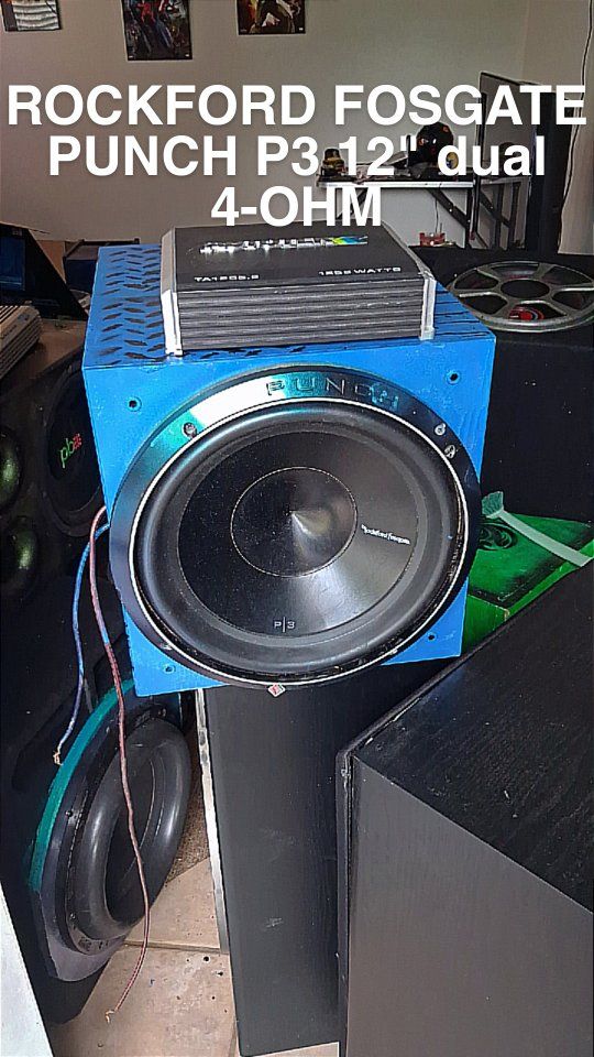 Rockford Fosgate Punch P3 12" Dual 4-Ohm Subwoofer with Power Acoustik 1000W Amp