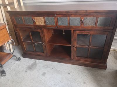 wood tv stand / OTHER 5ftx3ftx17