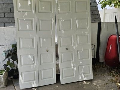 Closet Doors bi-fold