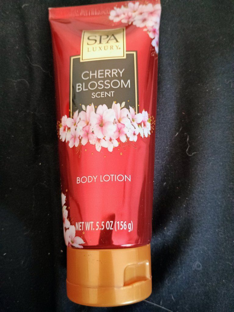 SPA LUXURY Cherry Blossom Scent Body Lotion