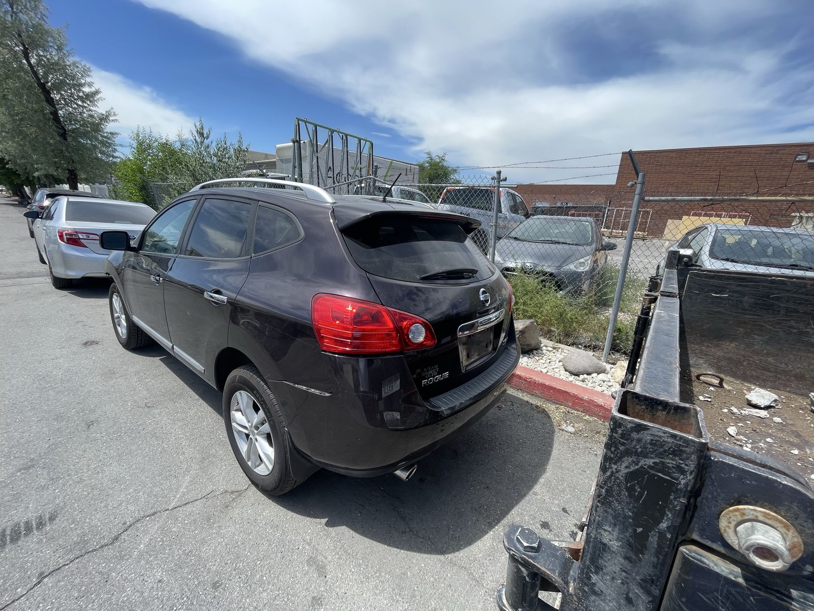 Nissan Rogue SUV - Front-End Damage / Parts or Repair Project
