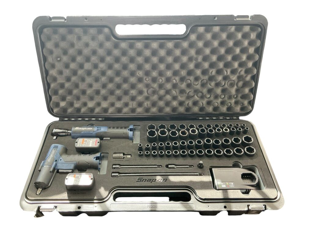 SNAP ON 62ct Tool Set-e75009302