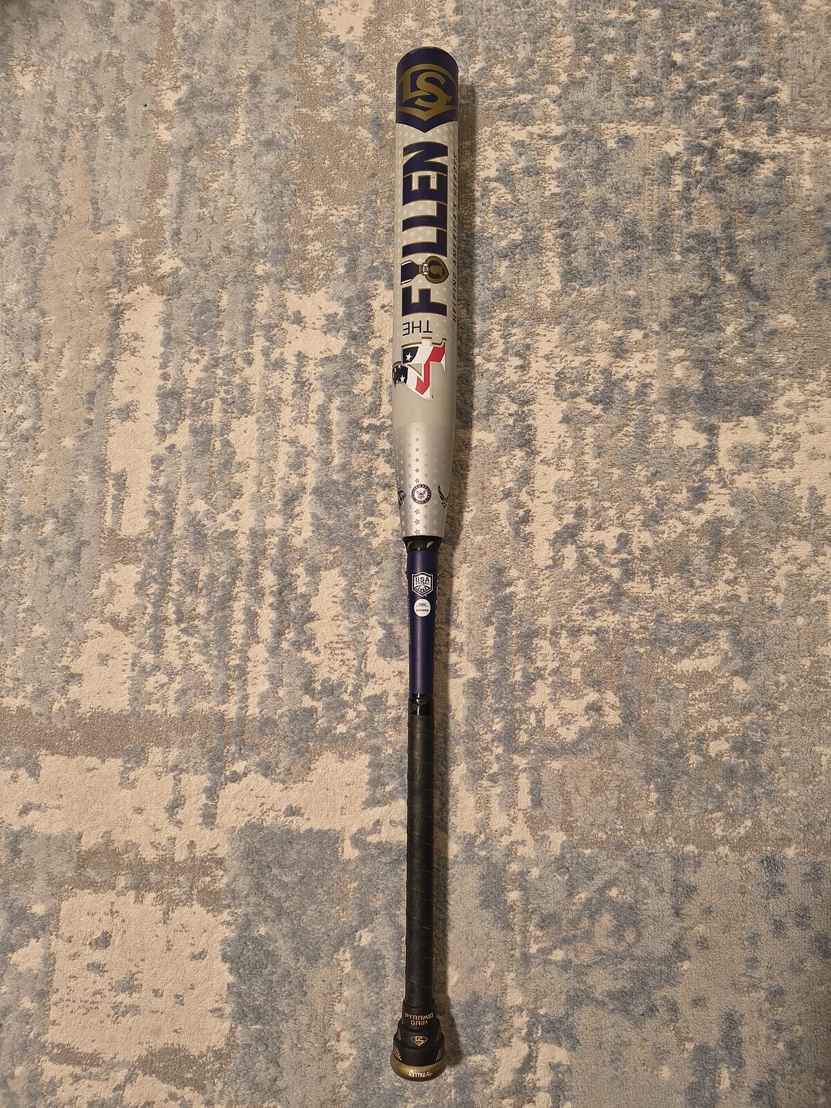 4 the fallen Louisville slugger 27.5 Oz softball bat