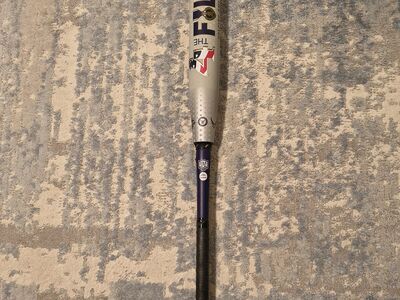 4 the fallen Louisville slugger 27.5 Oz softball bat