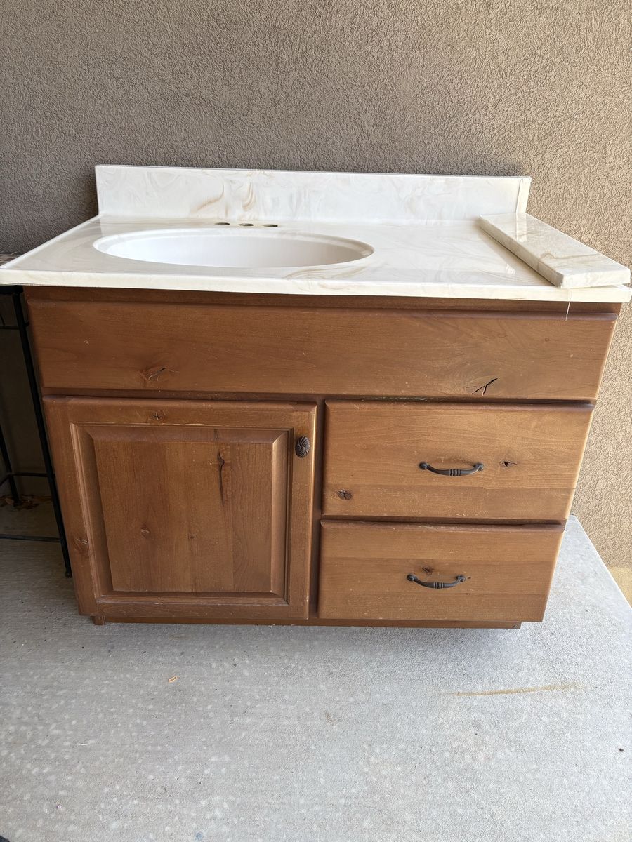 Bathroom vanity