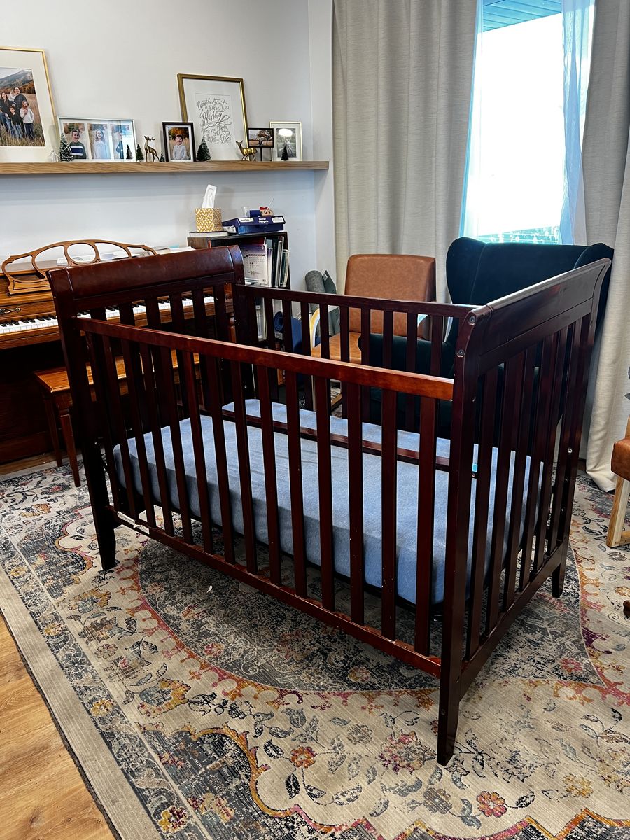 free: Baby Crib - Adjustable To Toddler Bed