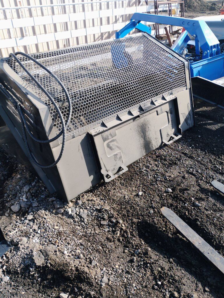 NEW AMAZING HYDRAULIC ROCK PICKER skid steer