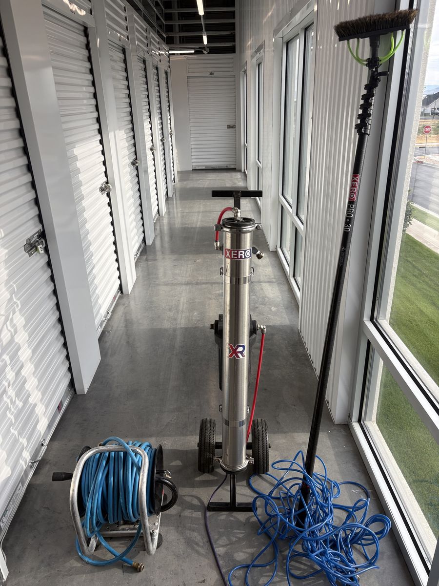 Xero Water Fed Pole System
