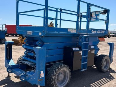 2017 Genie GS4390 Scissor Lift