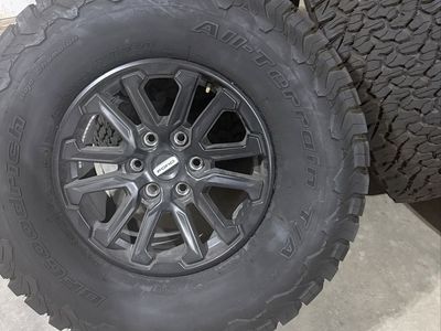 Ford Raptor Wheels Rims Tires 2025-2026