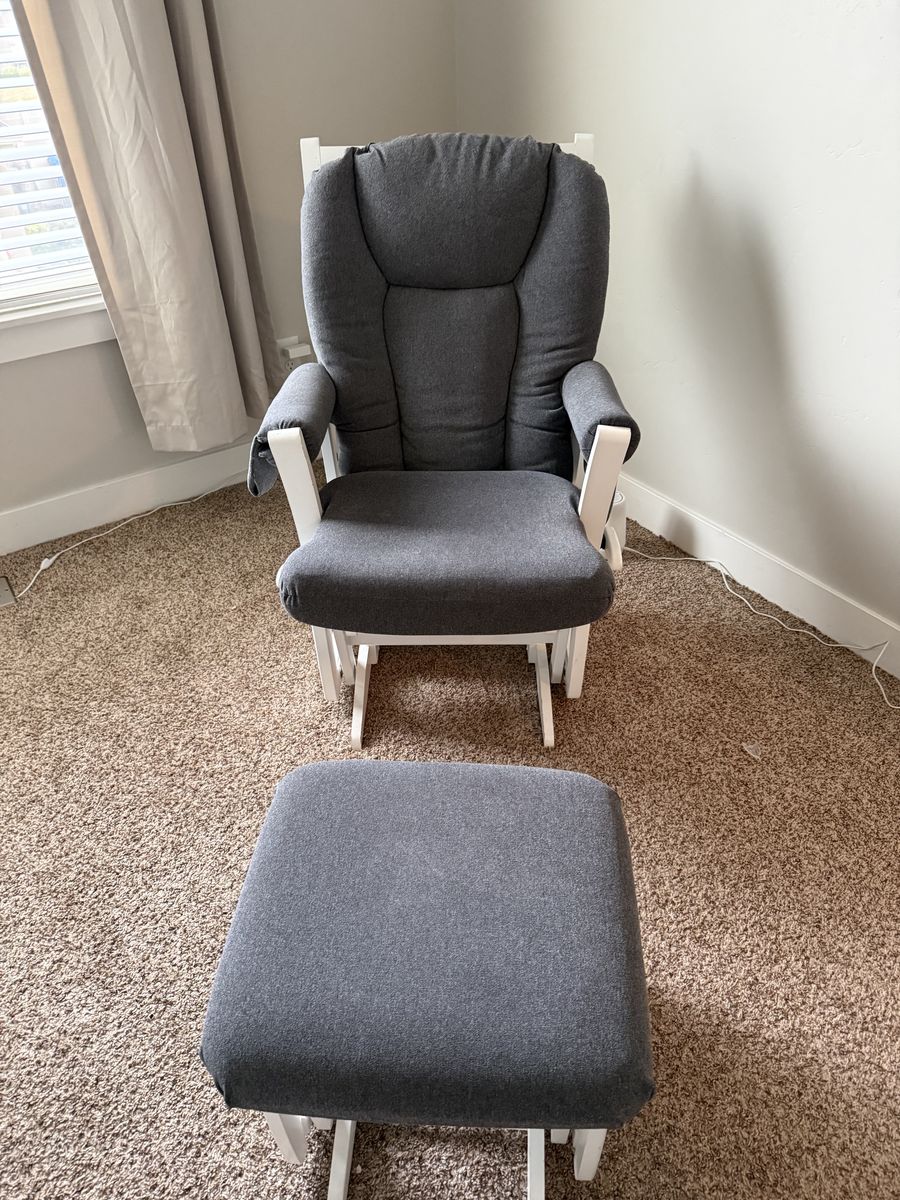 glider Rocking Chair with Footrest Ottoman