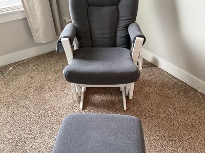 glider Rocking Chair with Footrest Ottoman