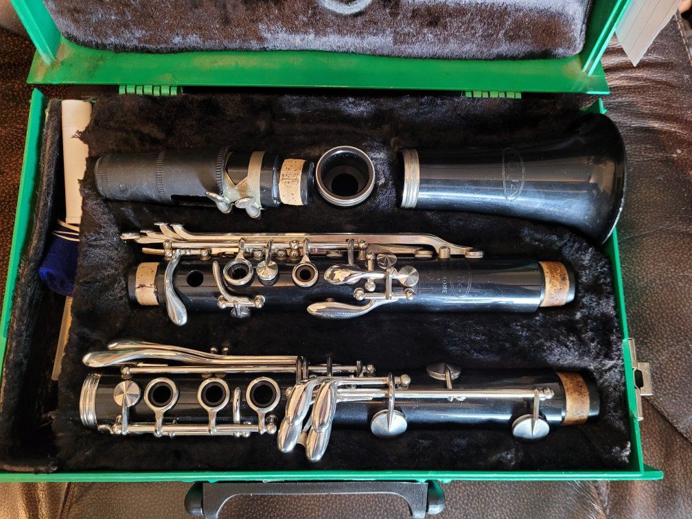 Vito Clarinet with Warranty