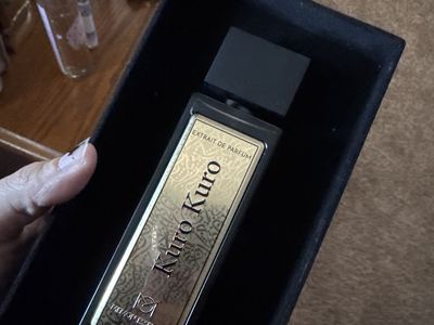 Kuro Kuro Extrait de Parfum by Memon Essencia - Luxury Unisex Fragrance, Full Bottle