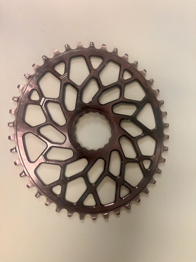 Absolute BLACK 42T Oval DM Easton/ RaceFace Cinch