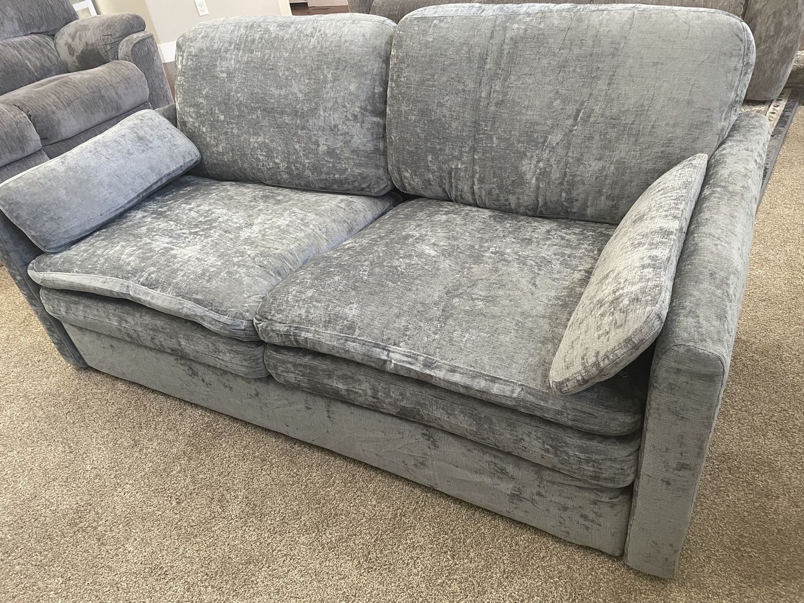 Brand New 68.1 inch Cozy Upholstered Loveseat Sofa Oversized Comfy