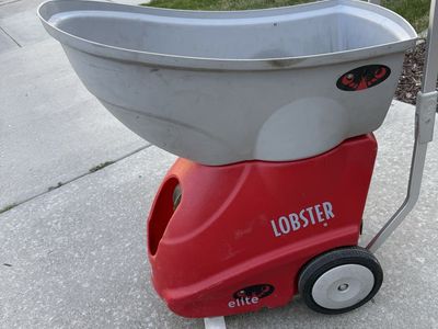 Tennis Ball Machine (Lobster Elite Grand 5)