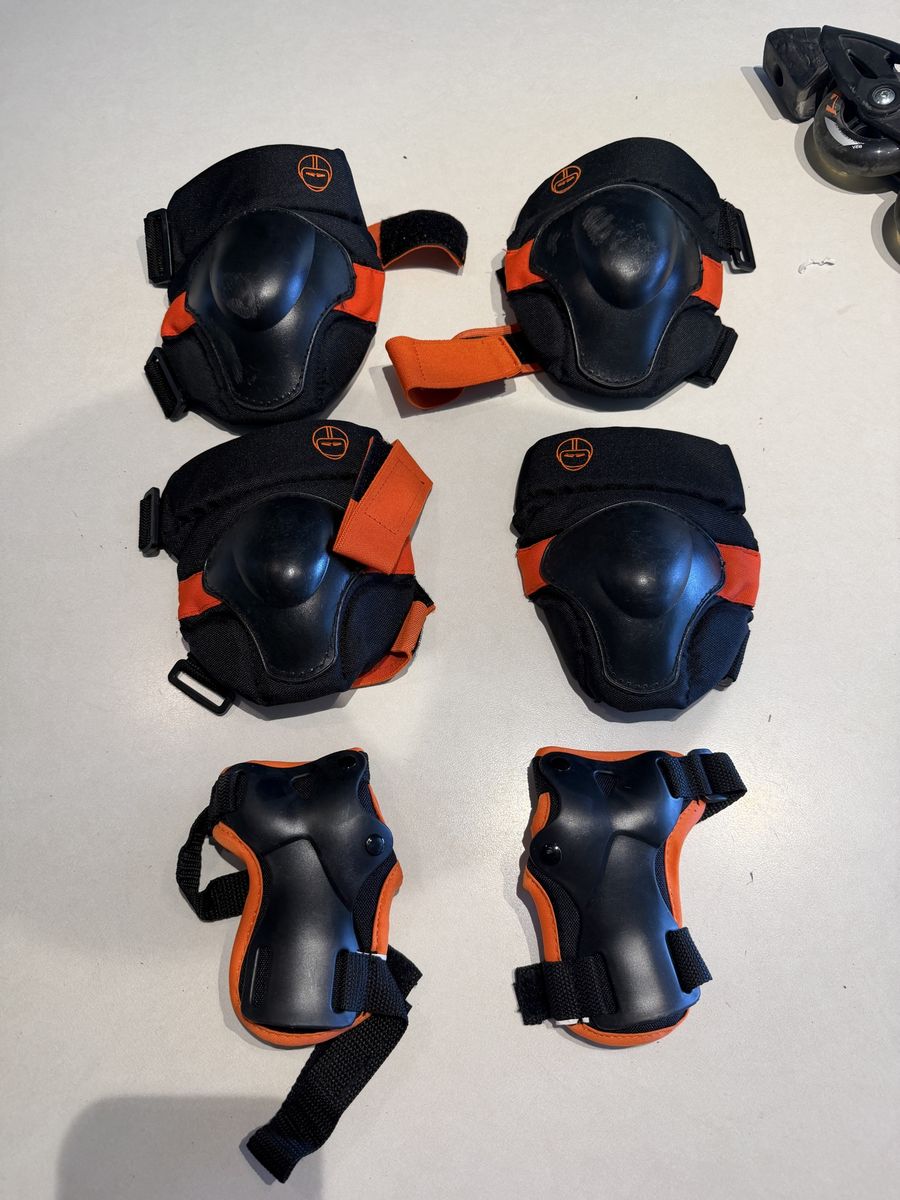 Skateboard/Skate/Bike Pads Set - XS
