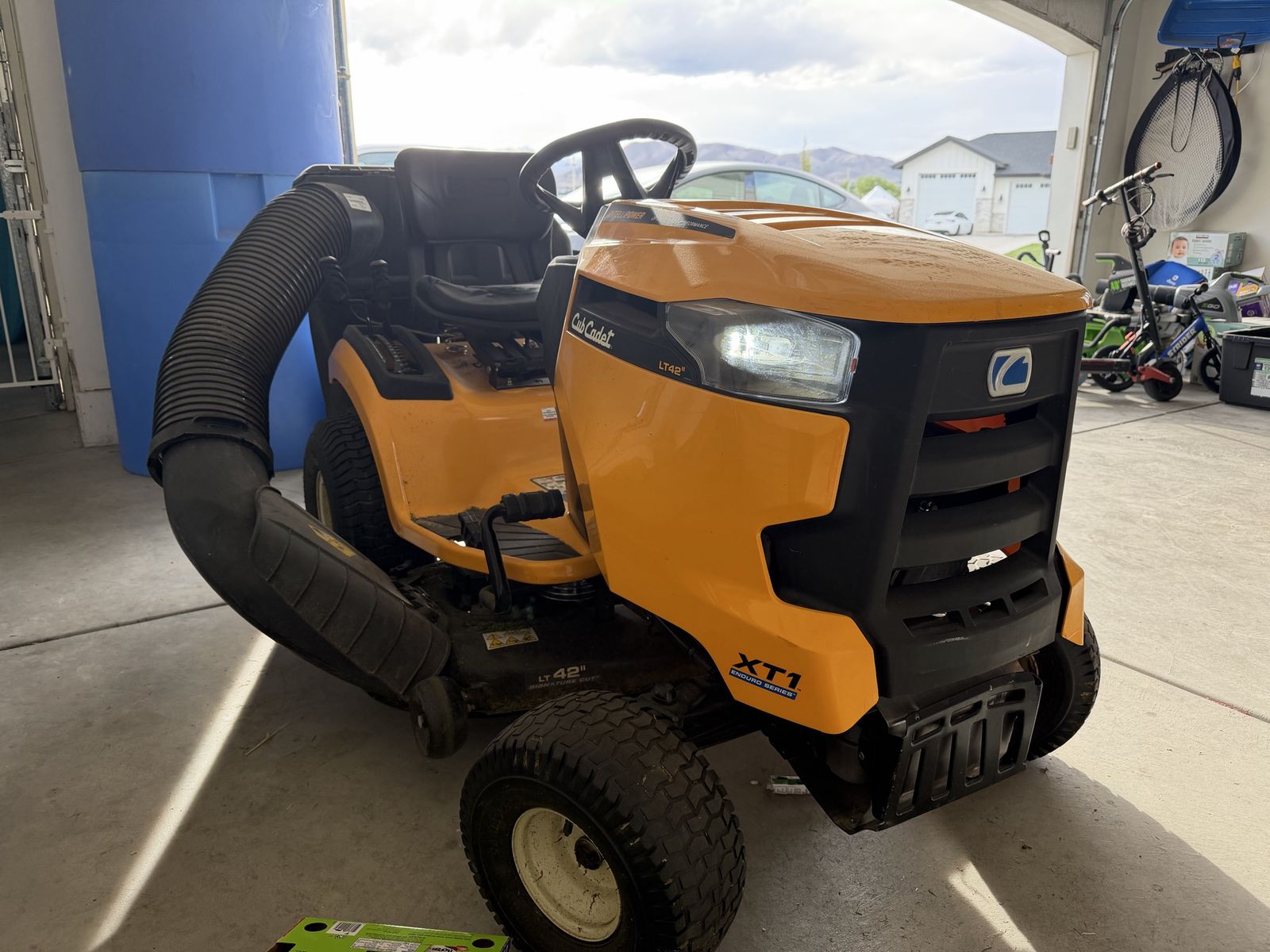 Cub cadet riding mower
